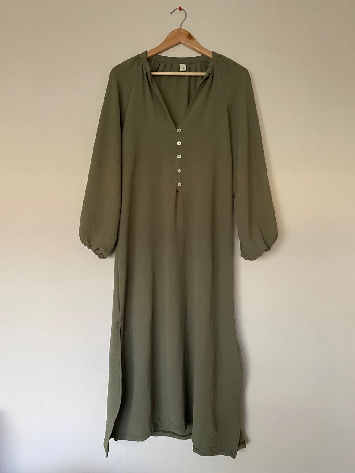 Usado por Andrea Urrutia, Vestido C del Pilar, talla S