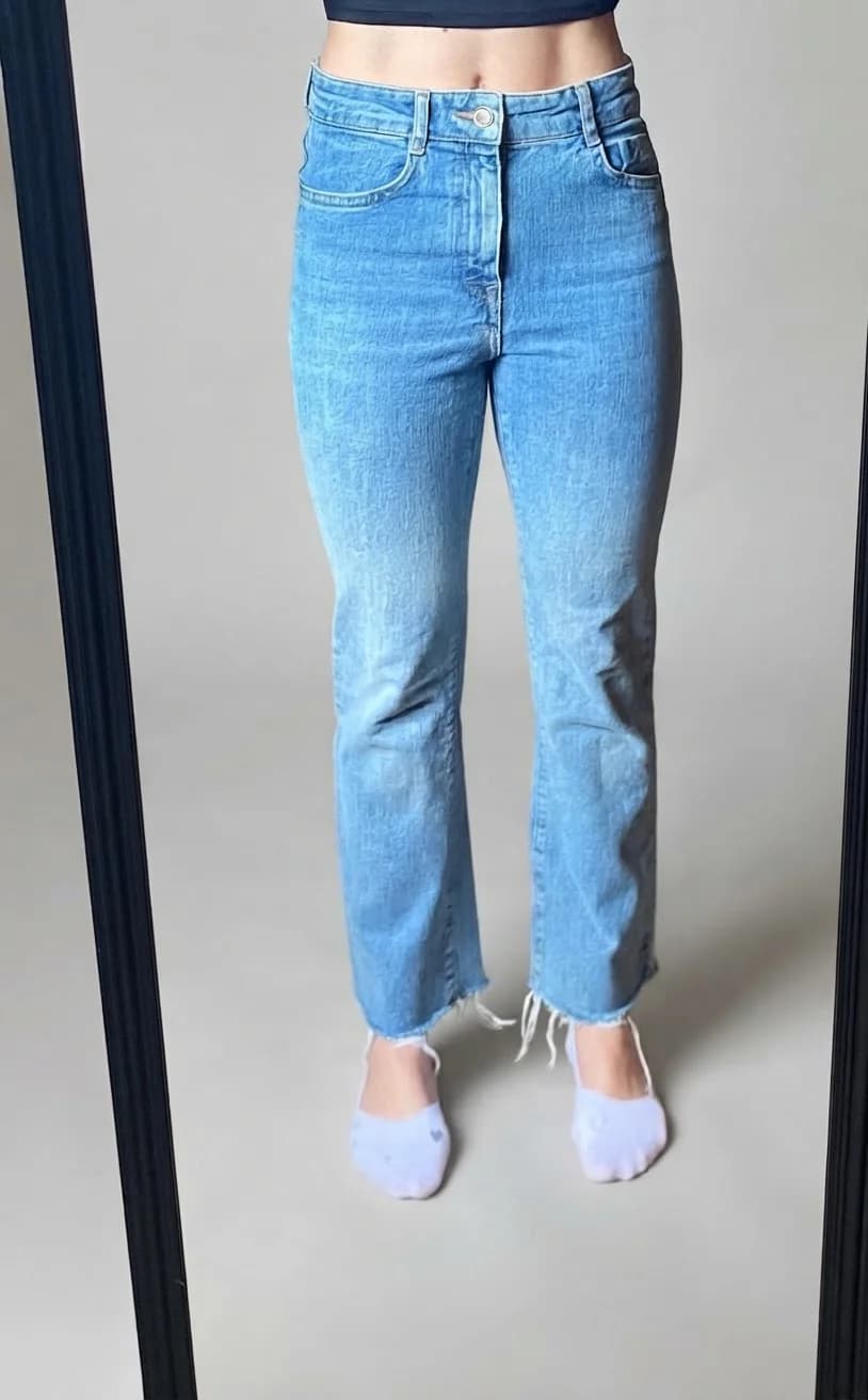 Usado por magdalena paredes , Jeans flare , talla 36