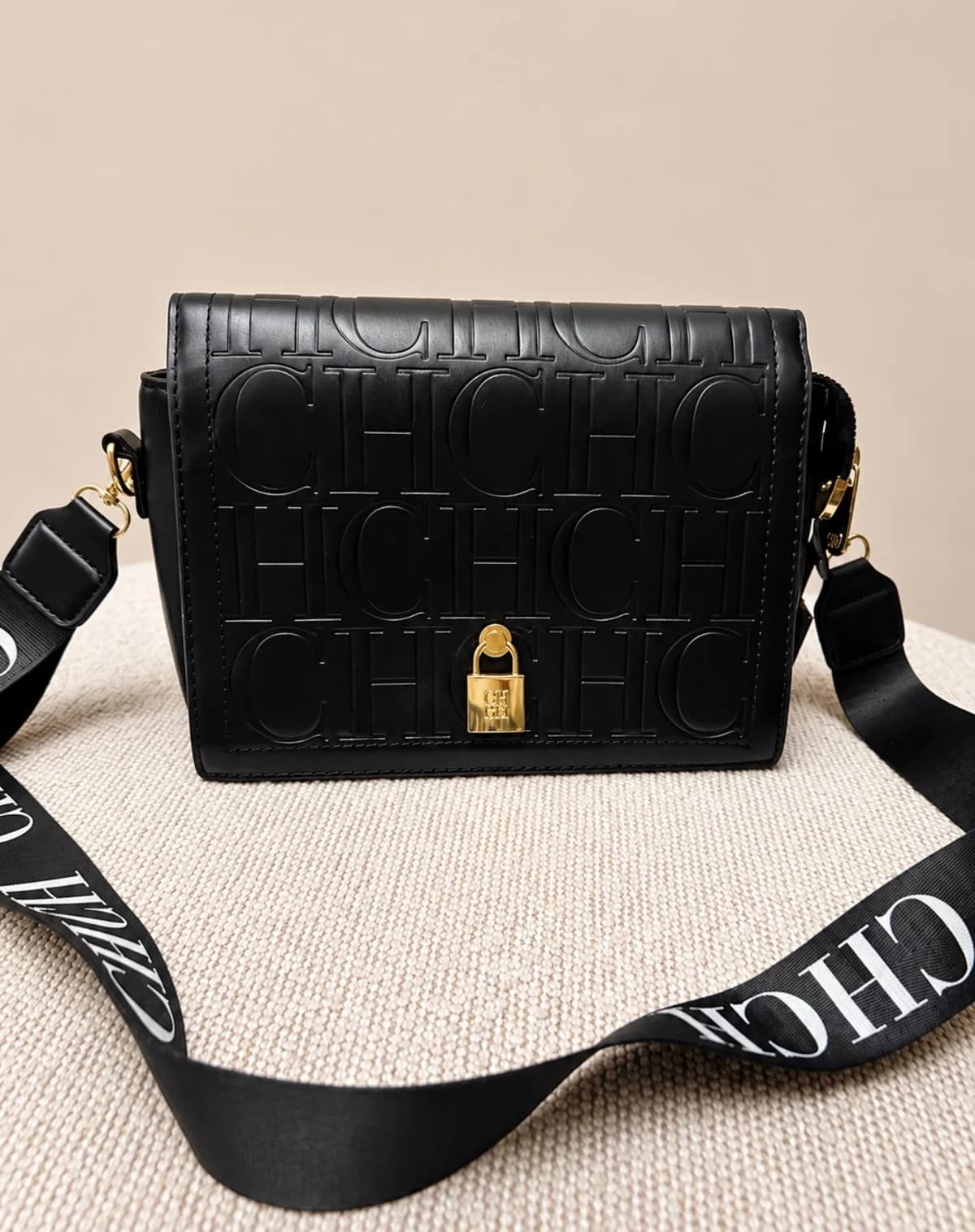 Usado por Dafne UV, Carterita CH, talla S