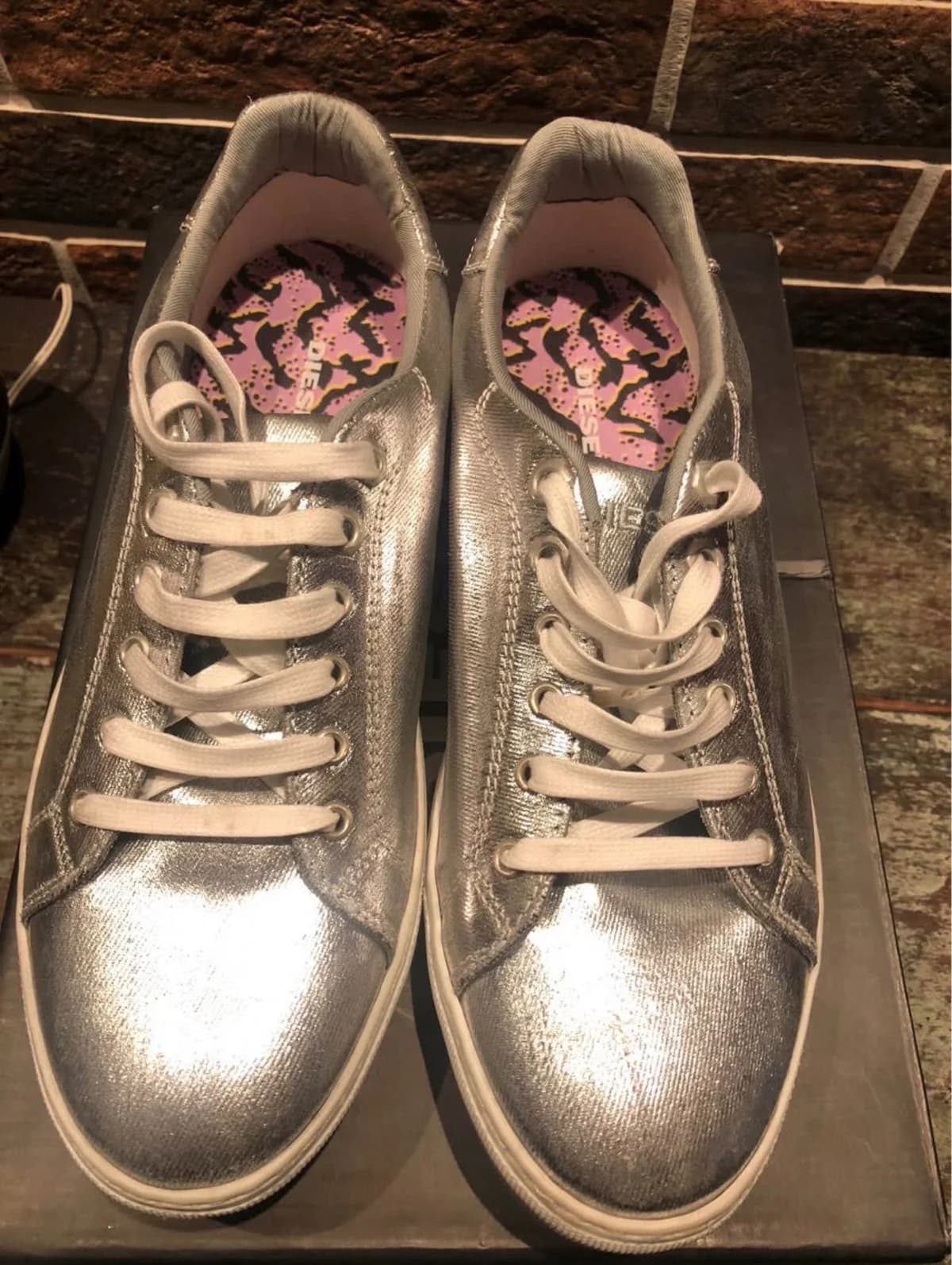 Zapatillas plata — foto 1