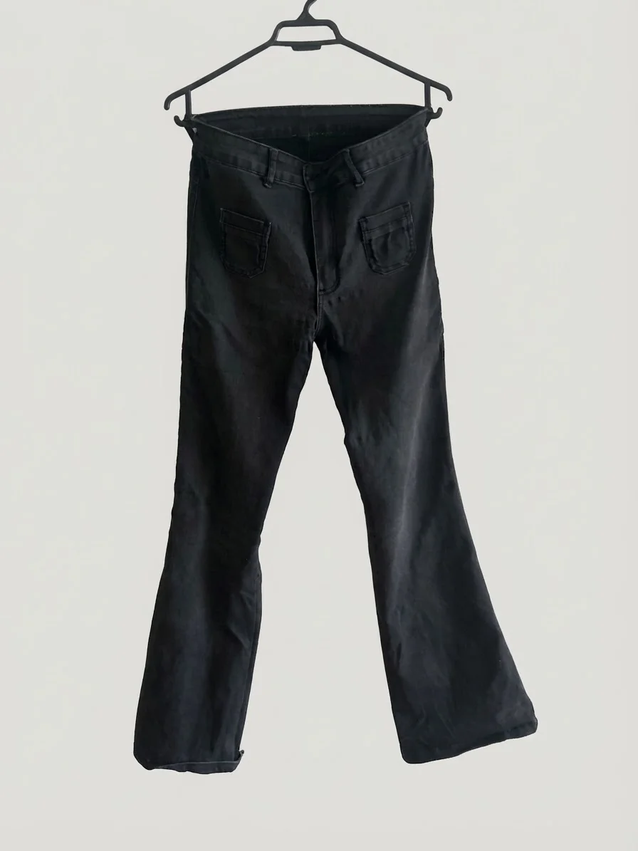 flare jeans negros — foto 1