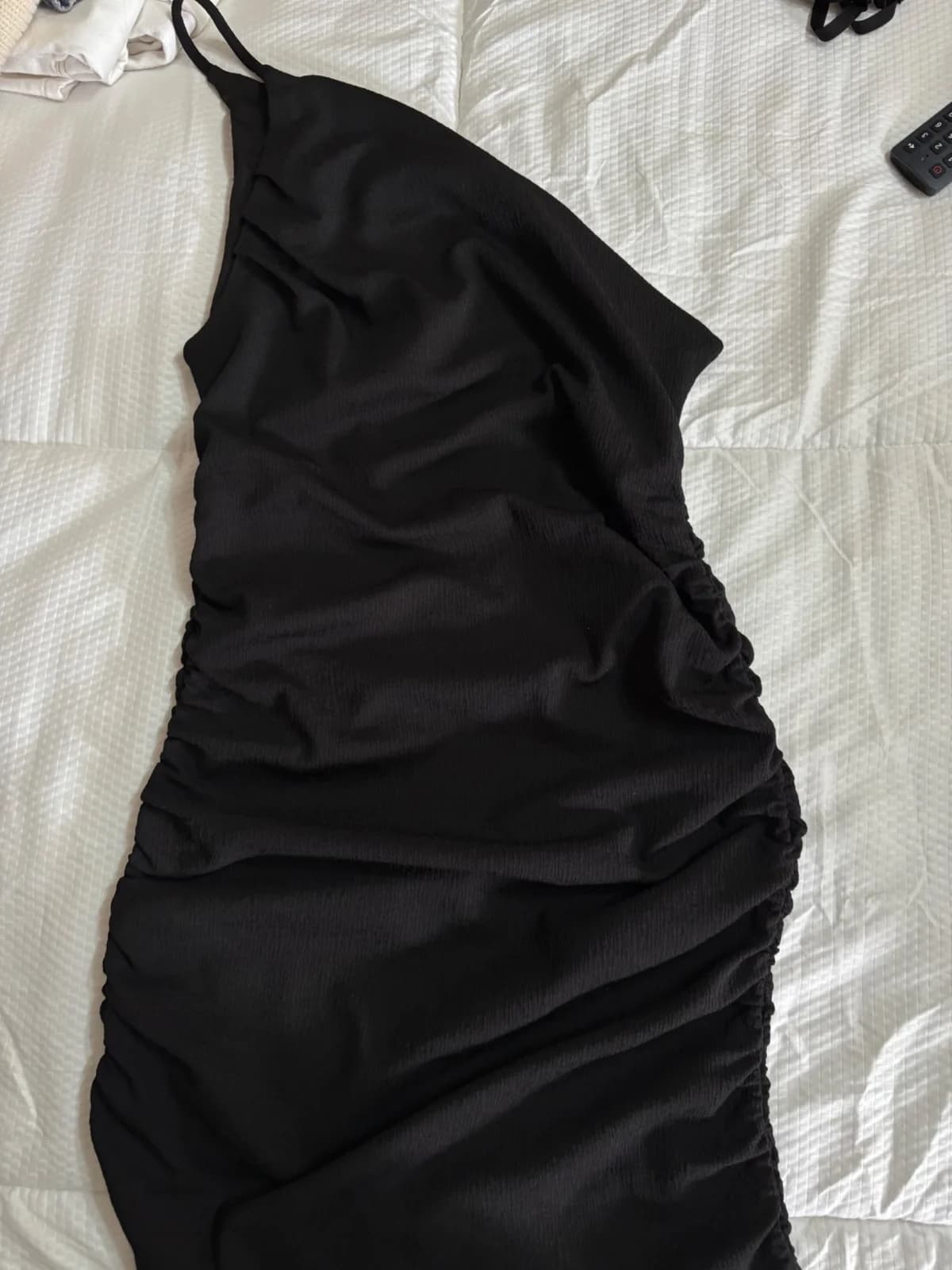 Vestido Asimétrico — foto 1