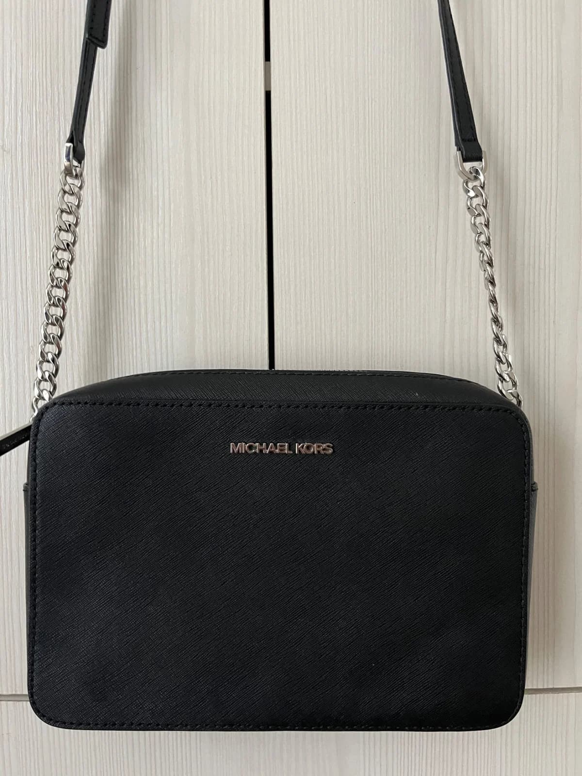 Usado por Belén Lara Contardo, Cartera negra , talla M