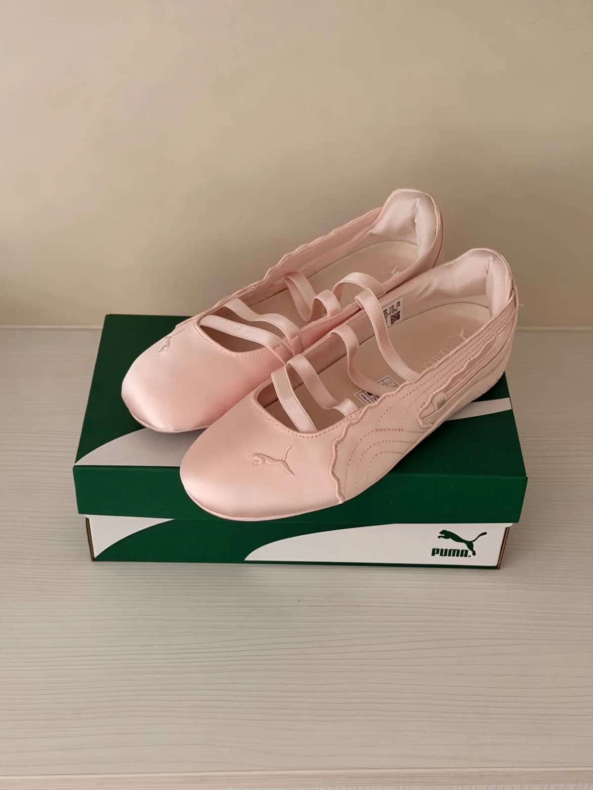 Usado por Emily Zembo, Zapatillas Puma Speedcat Ballet Venus, talla 38