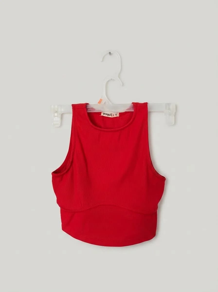 Usado por florencia chartier , peto rojo, talla s