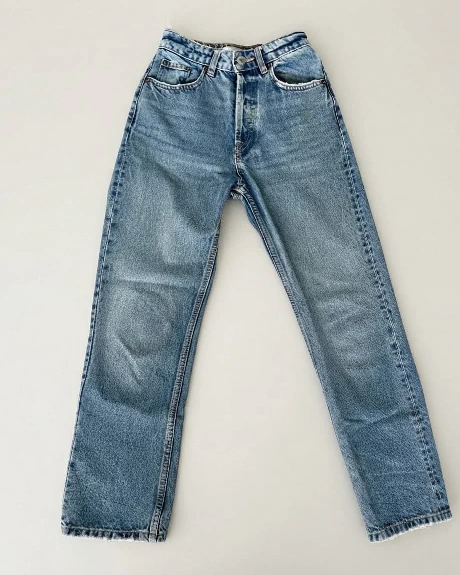 Usado por Closet de Sofía , High Rise Jeans Zara, talla 32