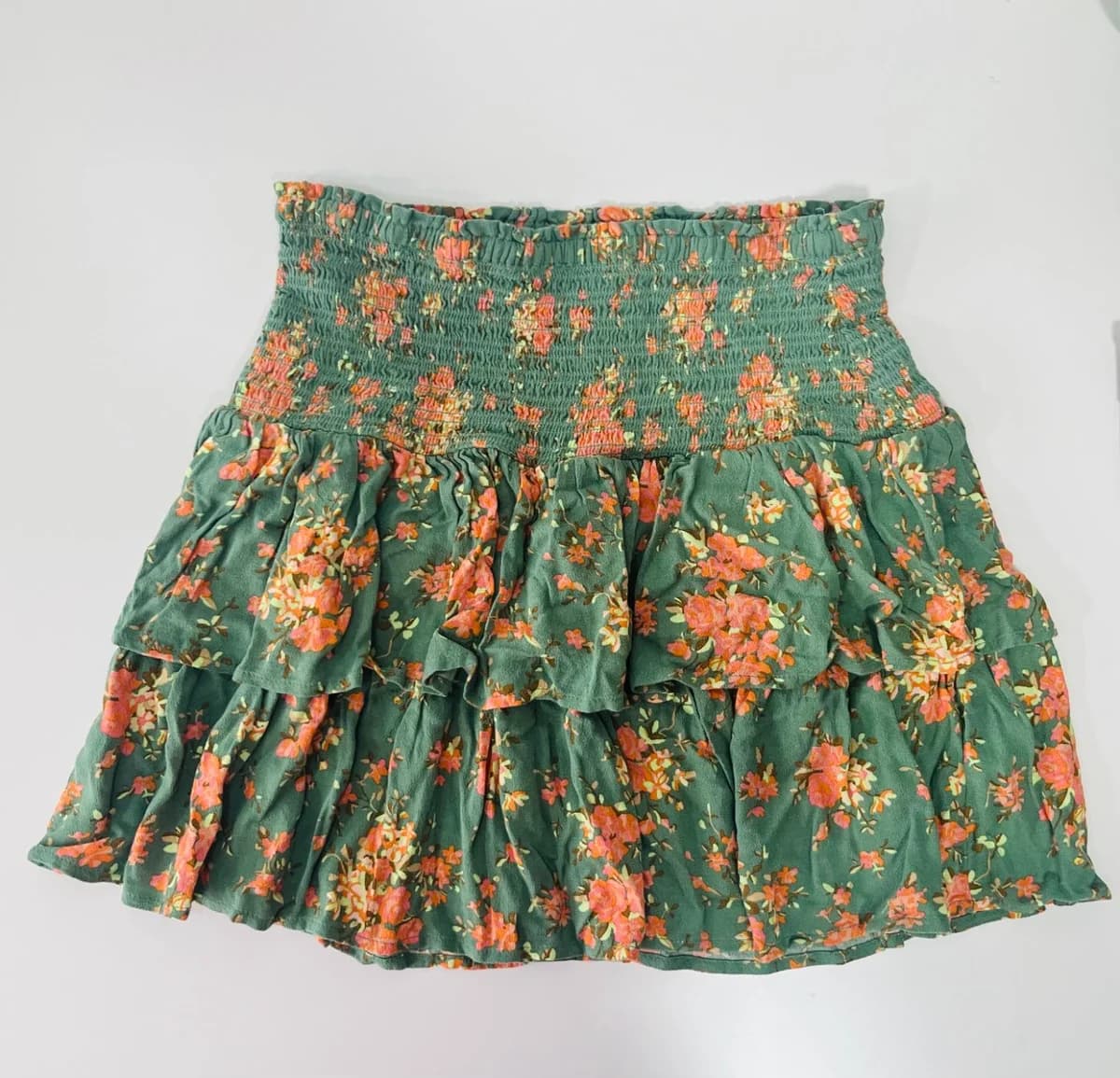 Usado por Sofia Martinez, Falda floreada, talla S