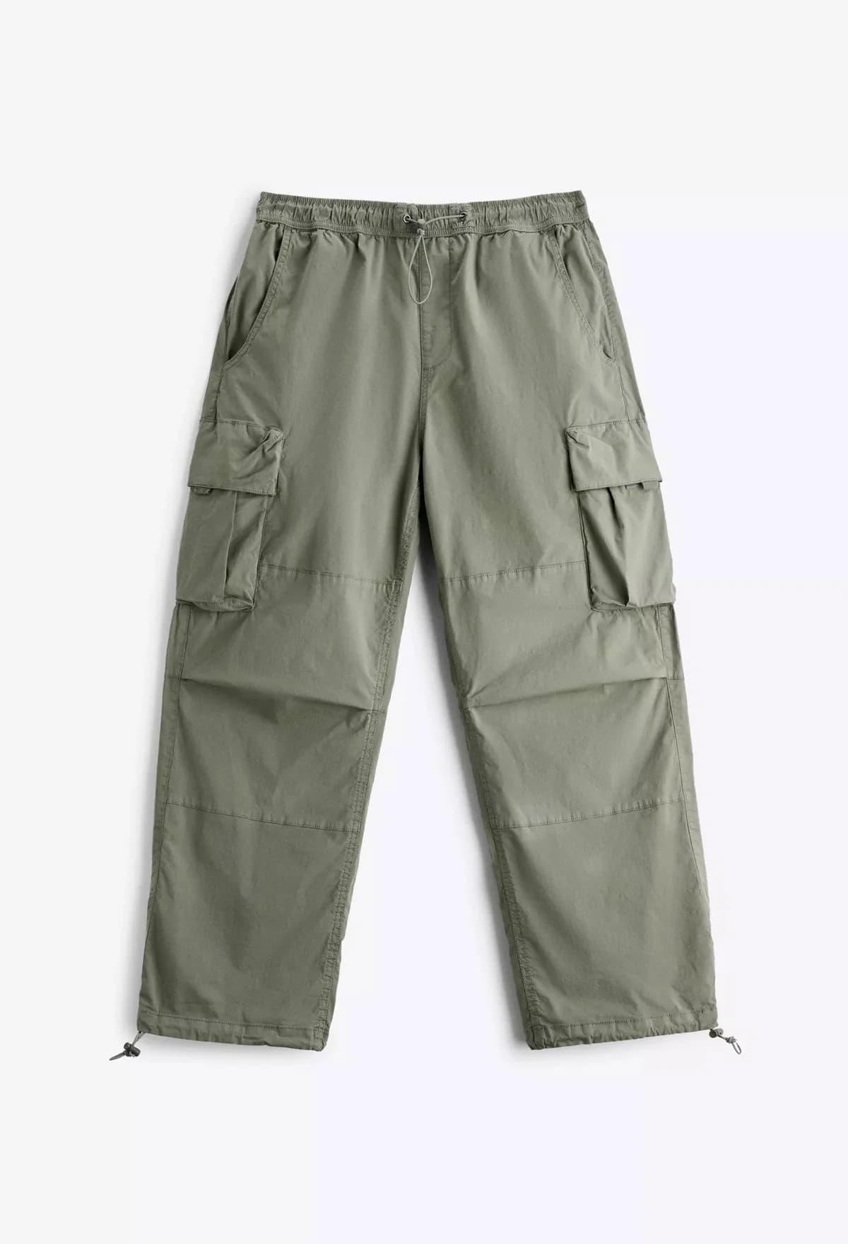 Pantalón cargo parachute — foto 1