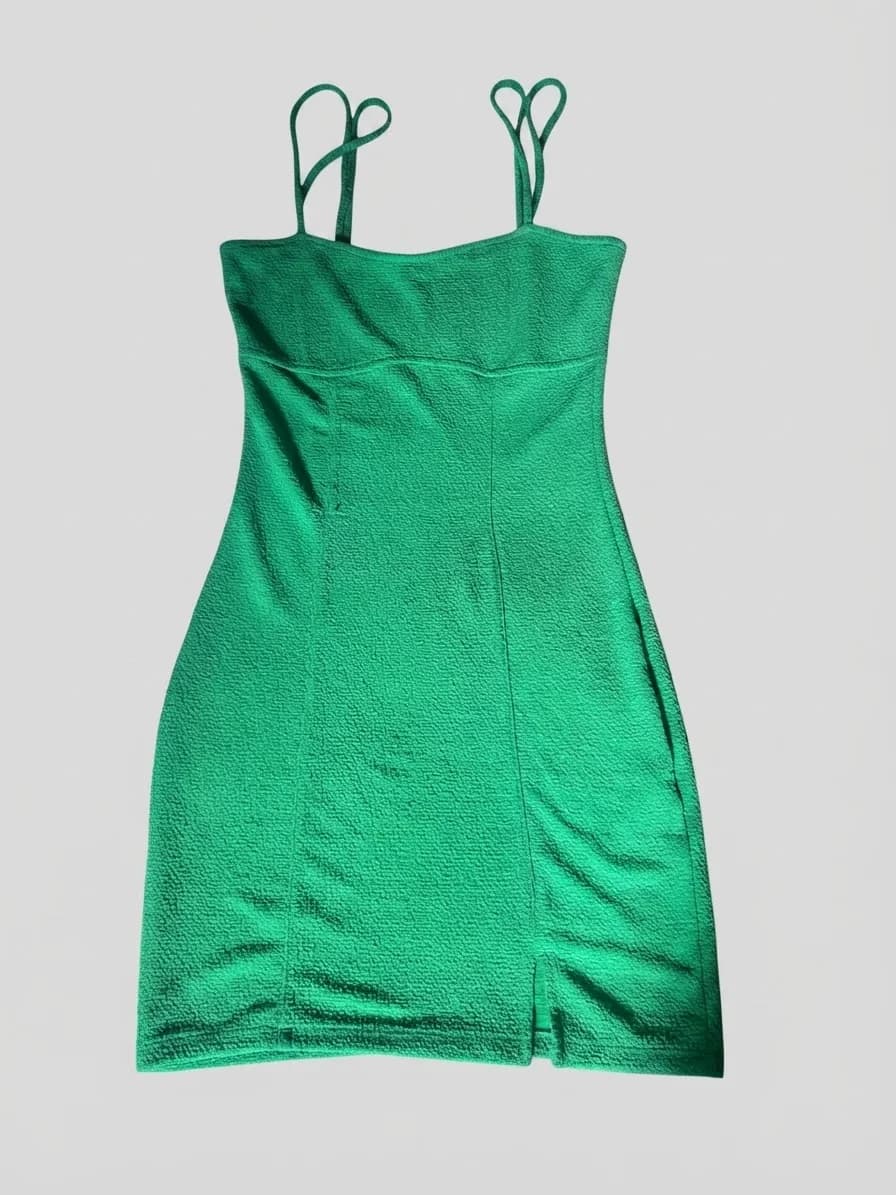 Usado por Monse Carmona, Vestido verde ajustado, talla S