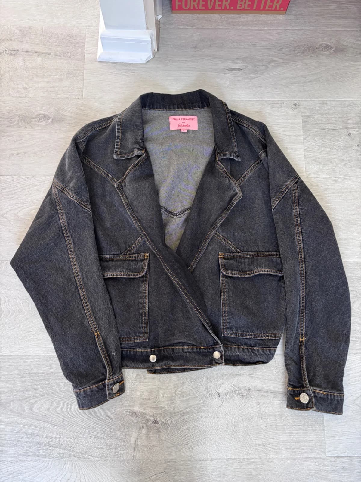 Usado por Valentina Rodriguez, Bomber Paula Fernández x Falabella, talla S