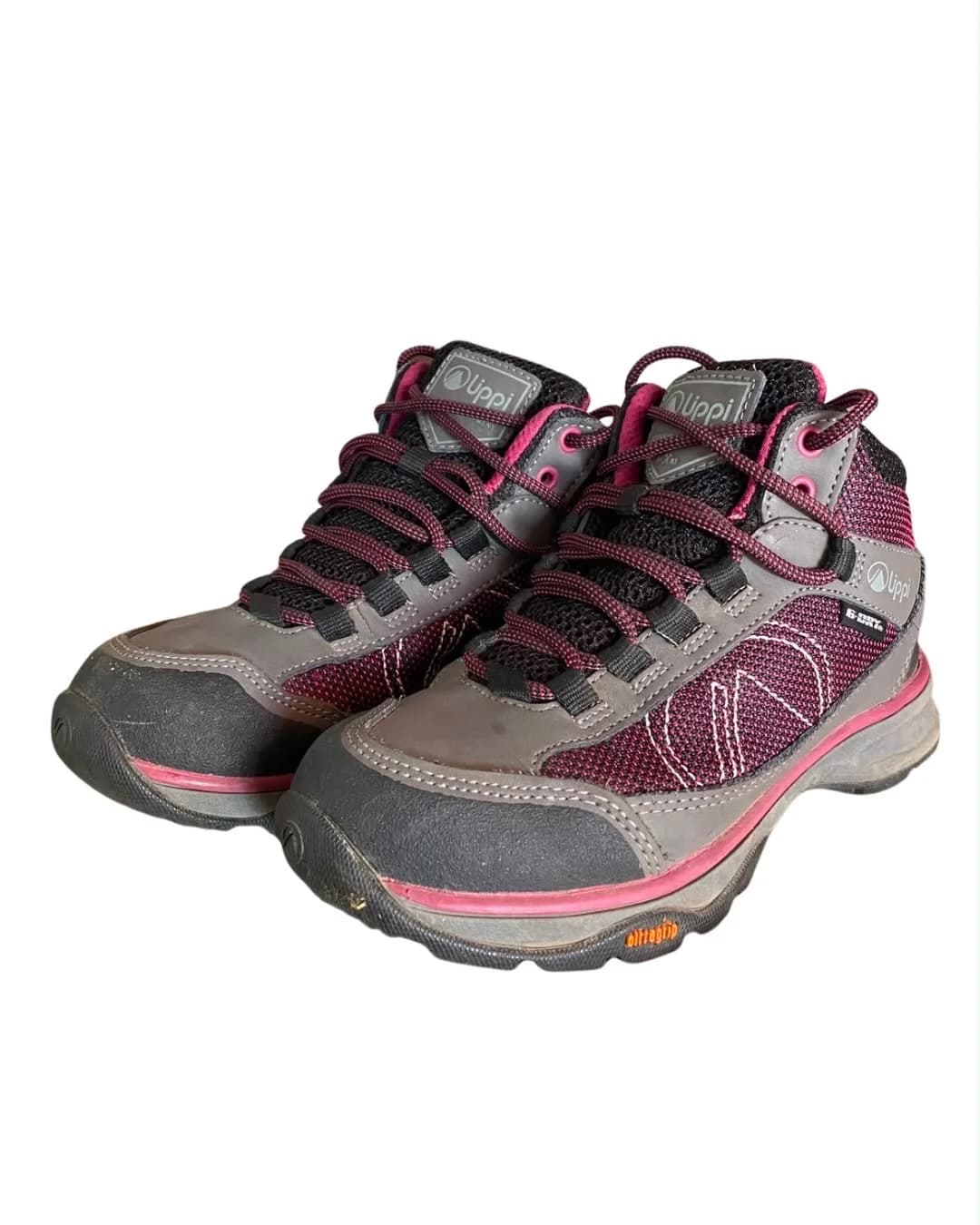 Usado por Camila Antonia Herrera Palma , Zapatillas Outdoor Lippi, talla 35