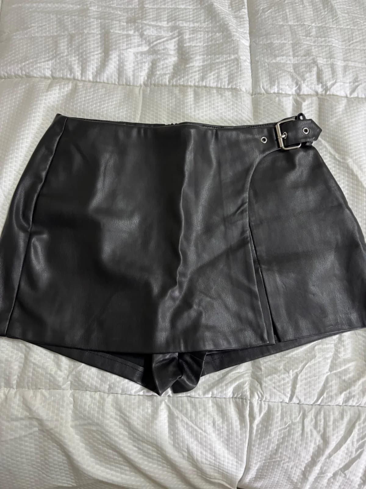 Falda short negra — foto 1