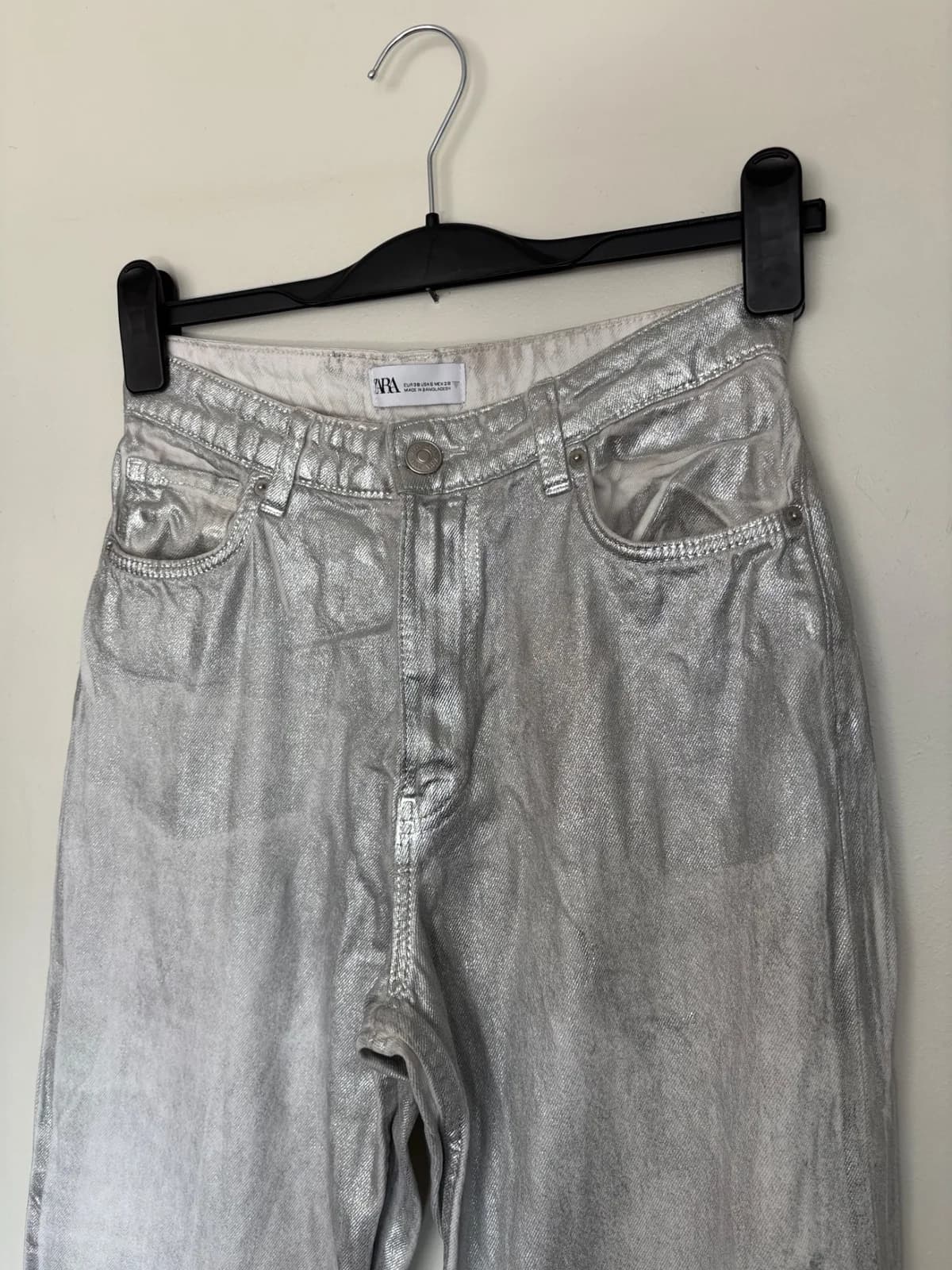 Pantalón efecto metalizado — foto 1