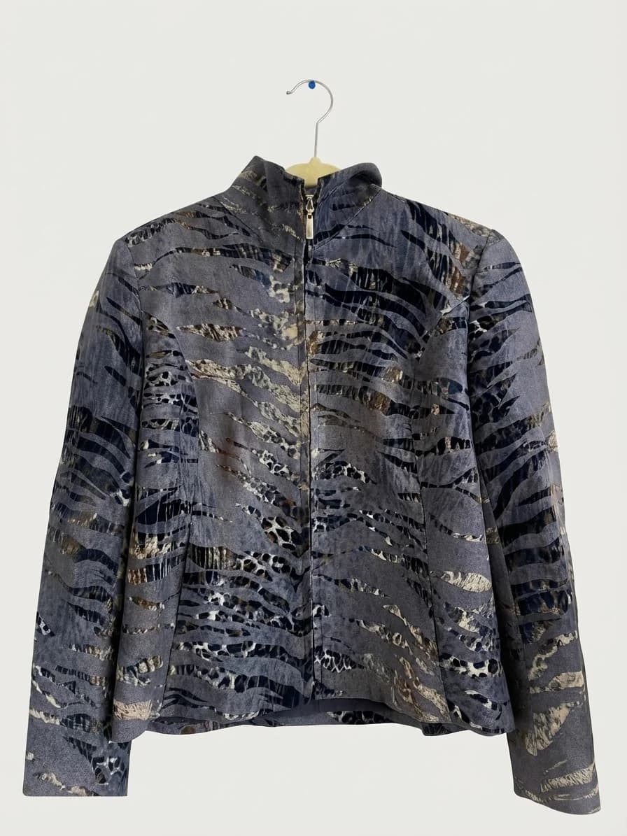 Chaqueta print celeste — foto 1