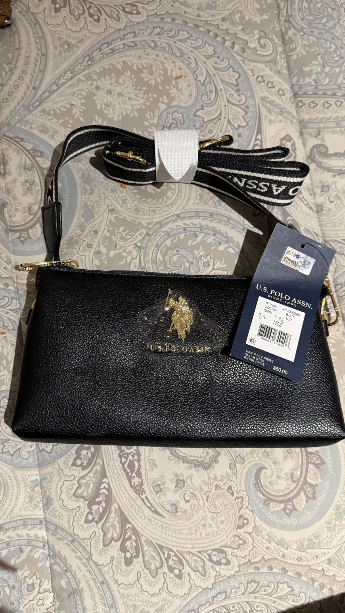 Este bolso cruzado negro de la marca U.S. Polo Assn.