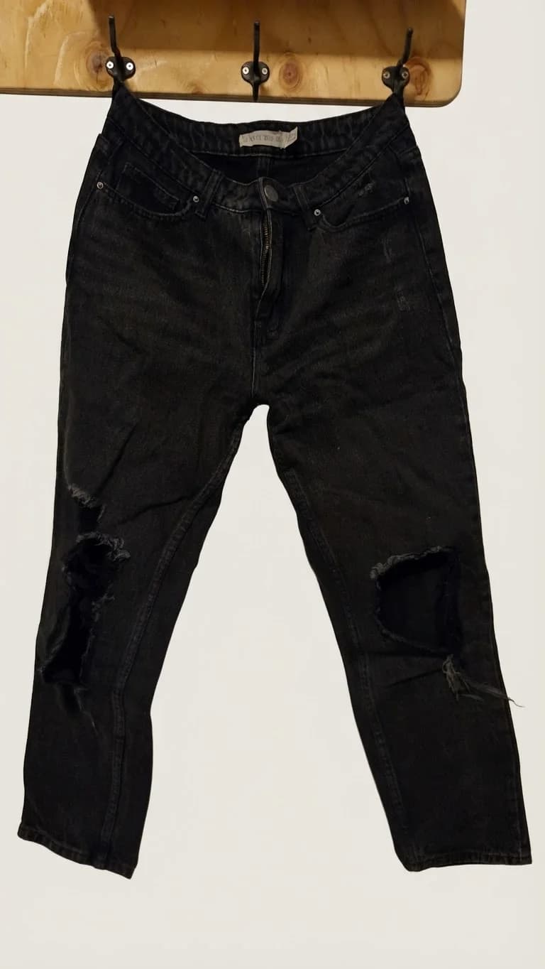 Jeans Alaniz — foto 1