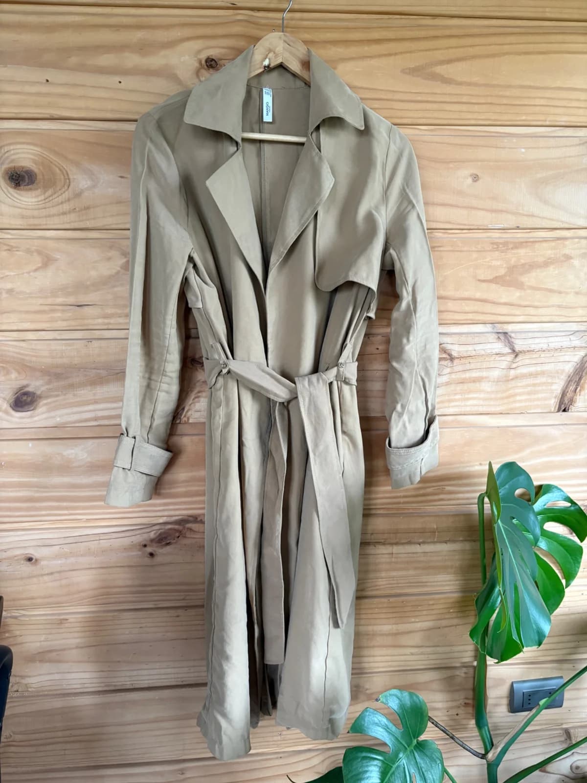 Trench mango — foto 1