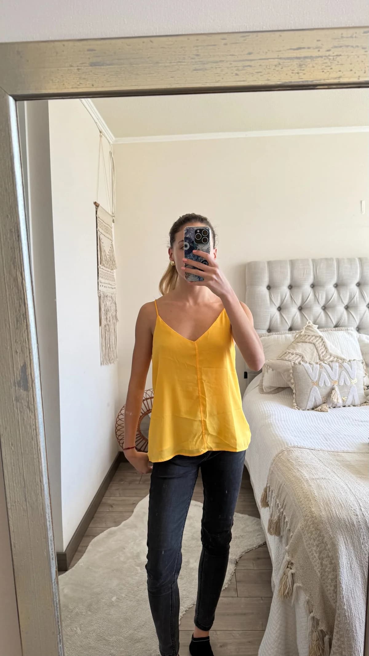 Polera básica amarilla