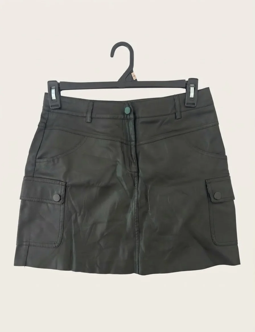 Usado por Victoria Noda, Falda ecocuero Americanino, talla M