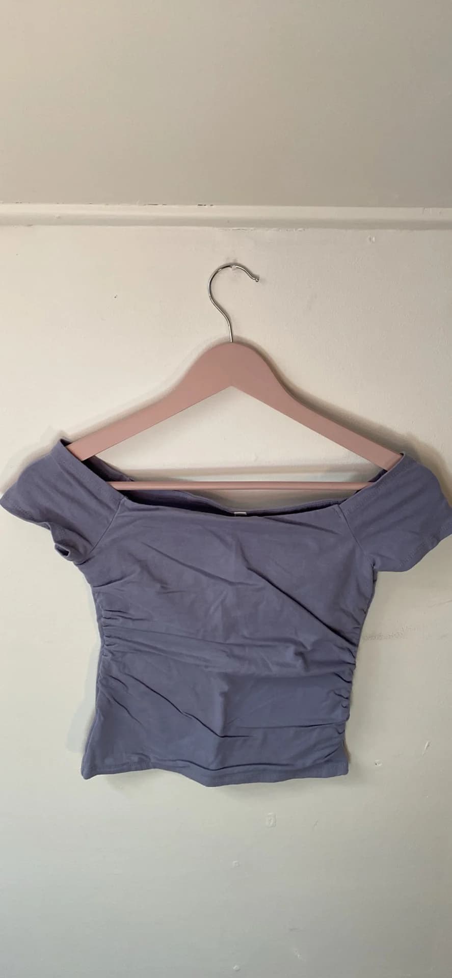 Usado por Gabriela Emilia Saez Pacheco , Polera hombros descubiertos , talla Xs