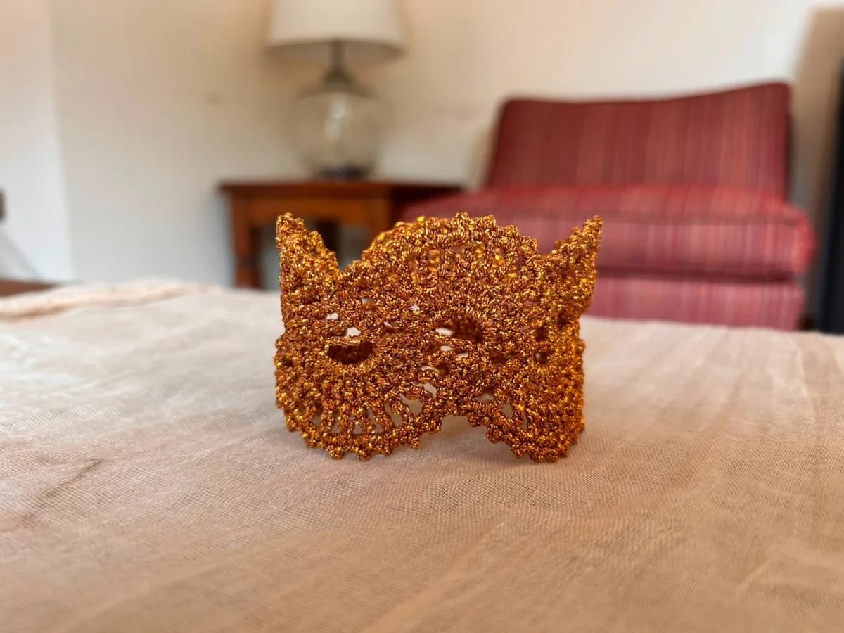 Usado por Brica Crochet, Pulsera barroco cobre