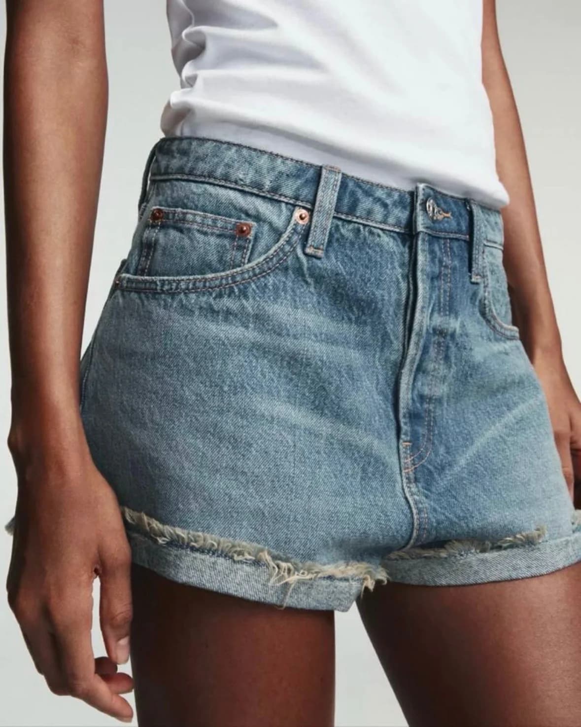 Usado por Closet de Sofía , High Rise Shorts Zara, talla 34