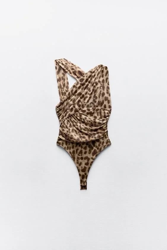 Usado por constanza colihuinca, Bod Zara animal Print, talla s