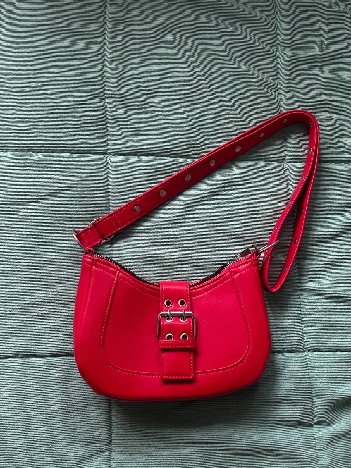 cartera roja — foto 1