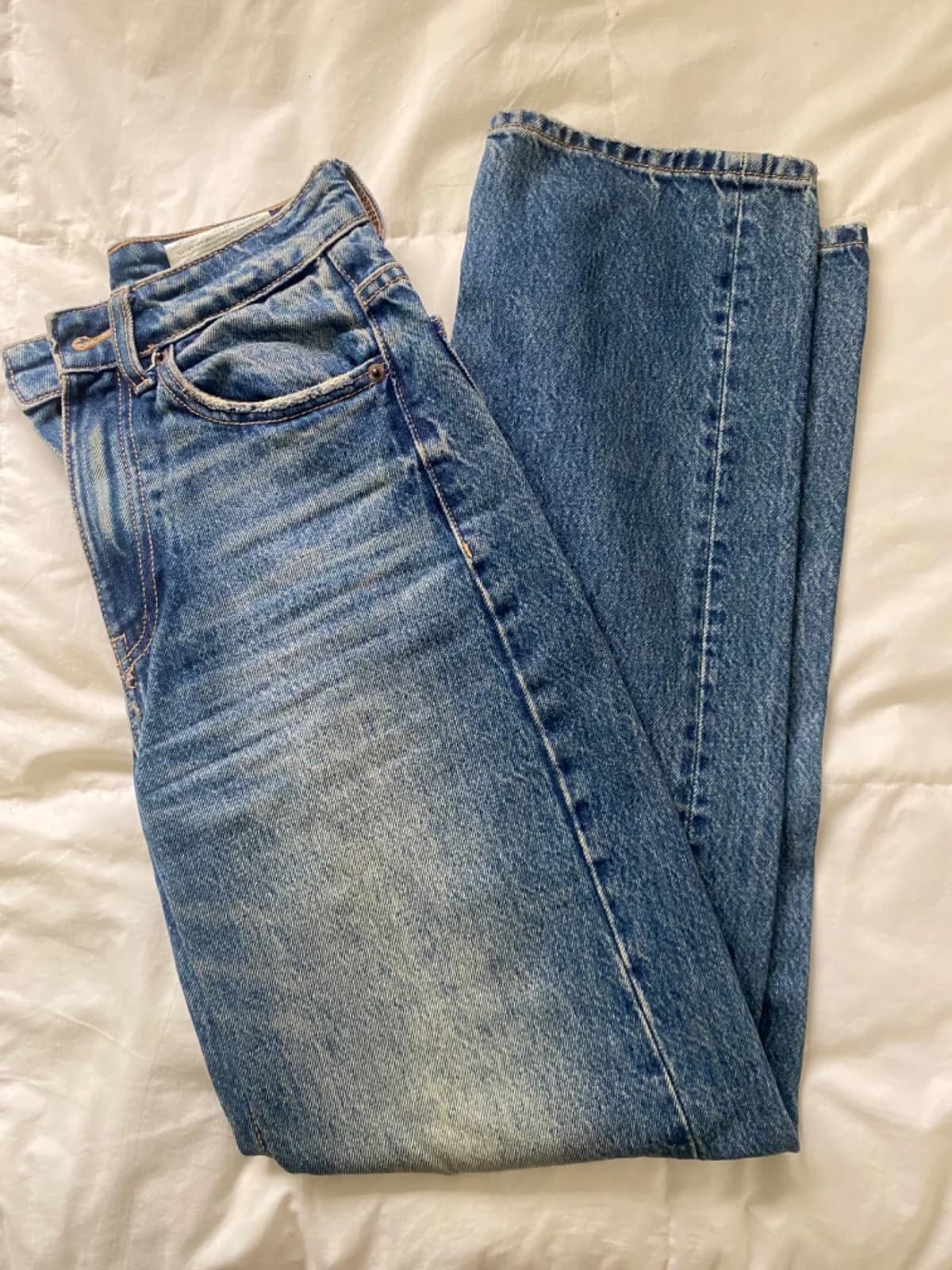 Usado por María José Naranjo, Jeans Zara Tiro Alto, talla 32