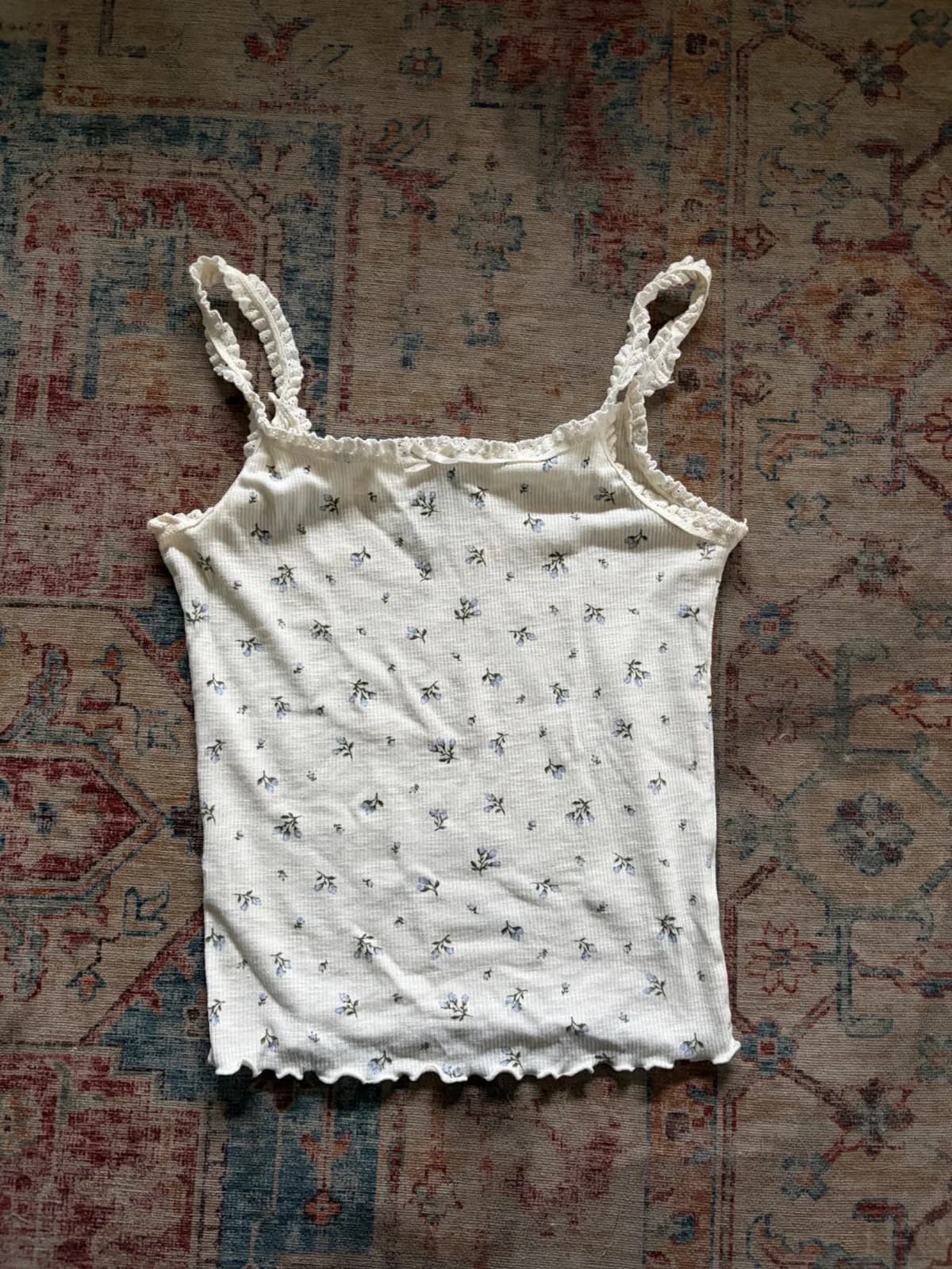 Usado por amparo missiego, Top flores, talla S