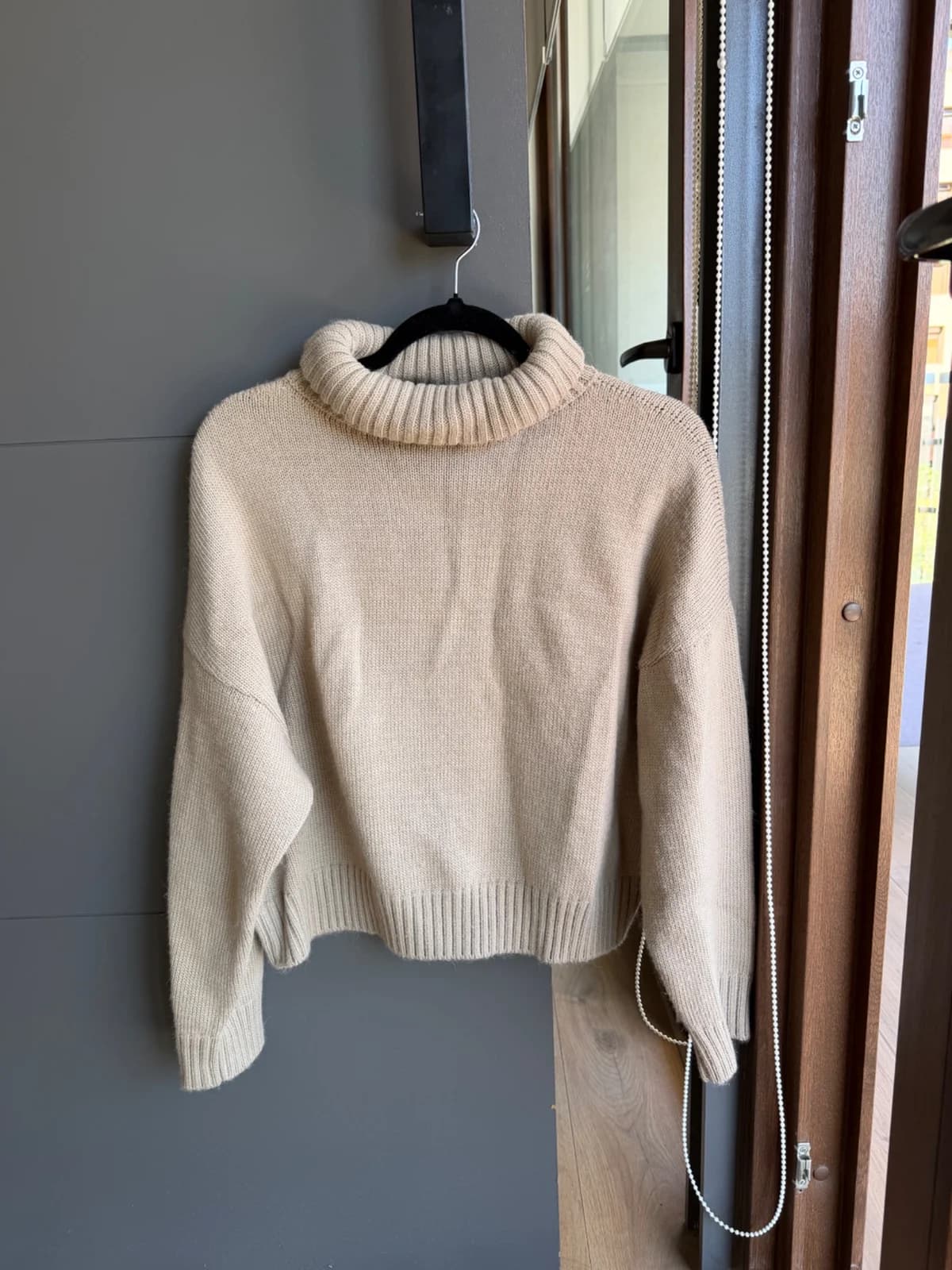 Usado por Paula Pinto, Chaleco beige, talla S