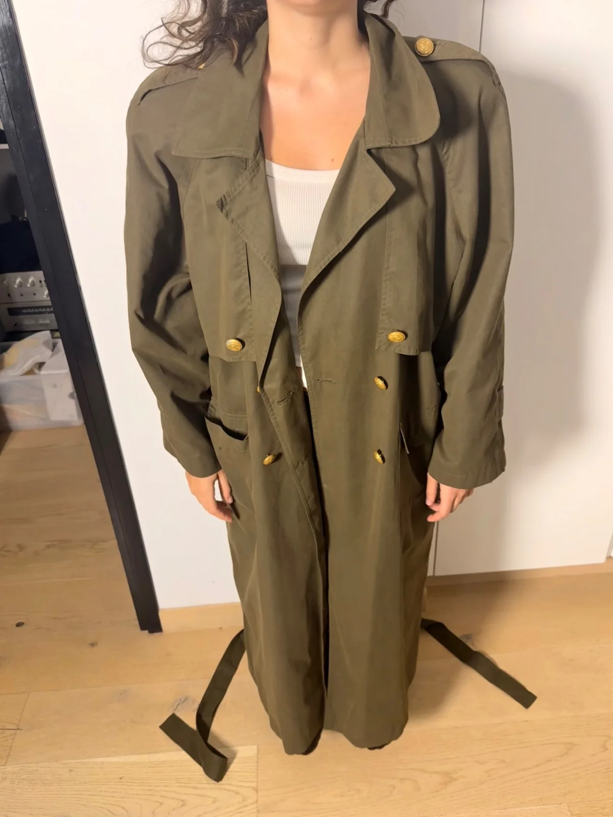 Usado por Catalina Eugenia Lozano Asfura, Trench coat, talla 42