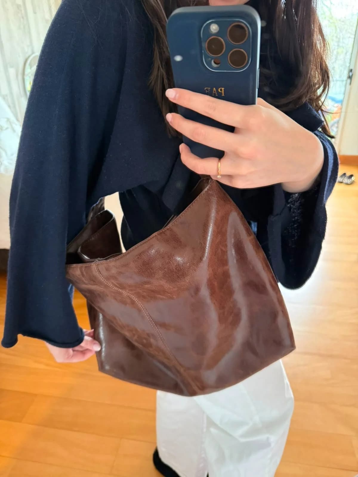 Usado por Paula Aravena, Cartera grande Zara café