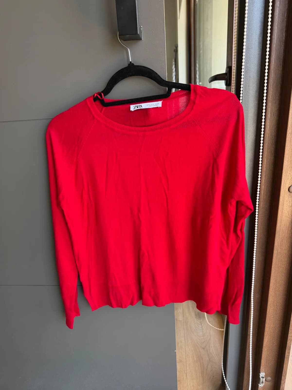 Usado por Paula Pinto, Chaleco rojo, talla S