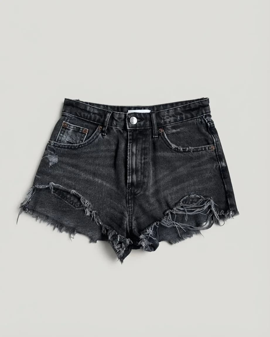 Usado por Closet de Sofía , Short Negro Zara, talla 34