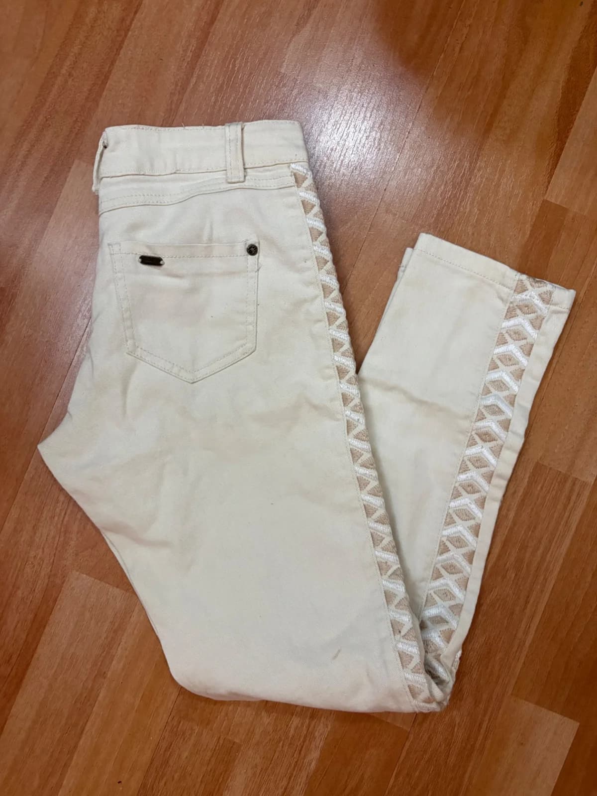 Jeans umbrales — foto 1