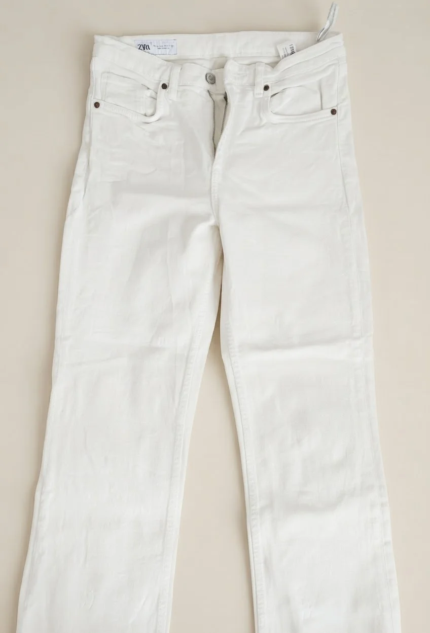Usado por Paula Escobar, Pantalón blanco tiro medio , talla 40