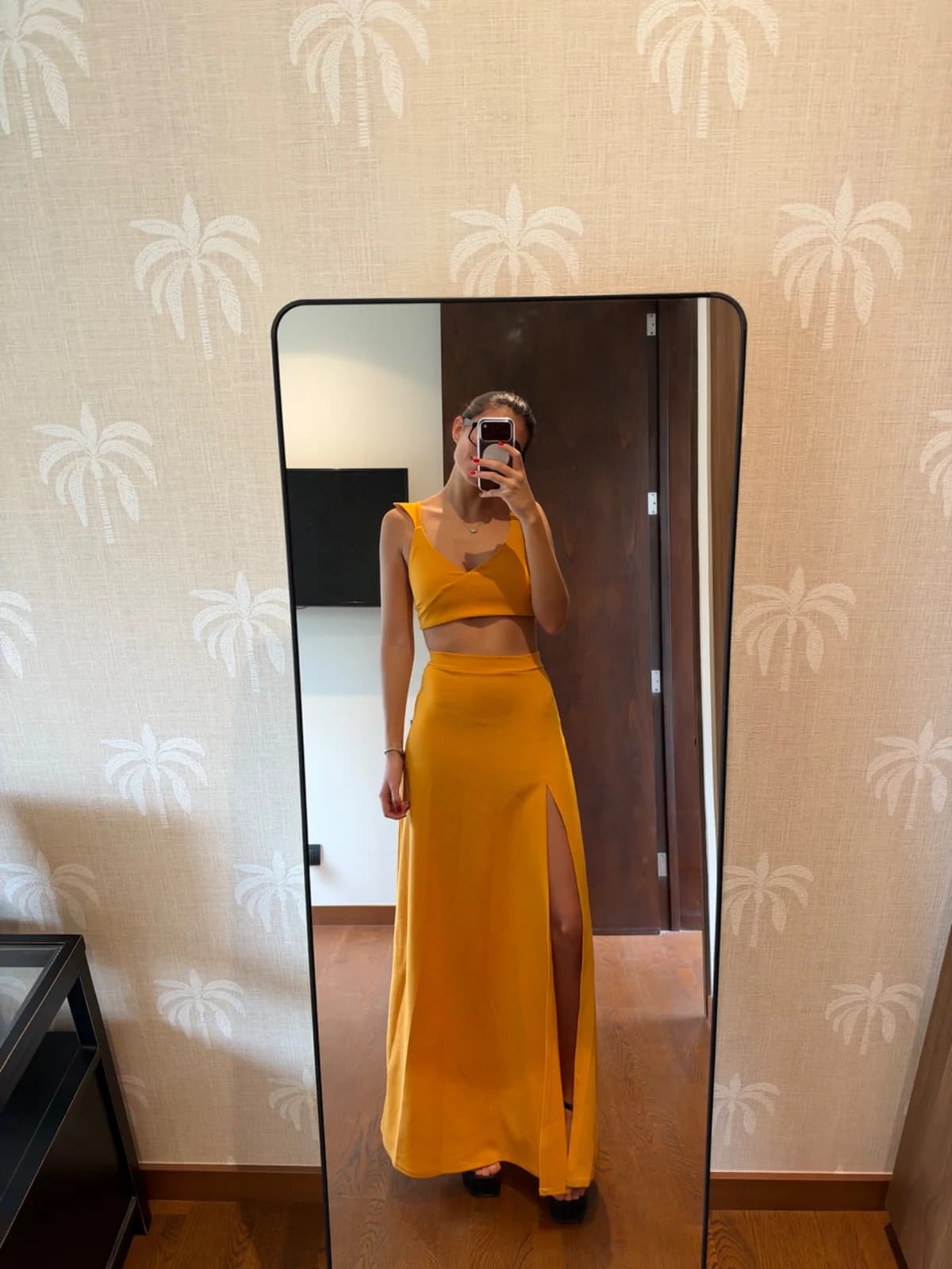 Usado por Trinidad Silva, Conjunto de Fiesta Eternamente Guapa, talla S
