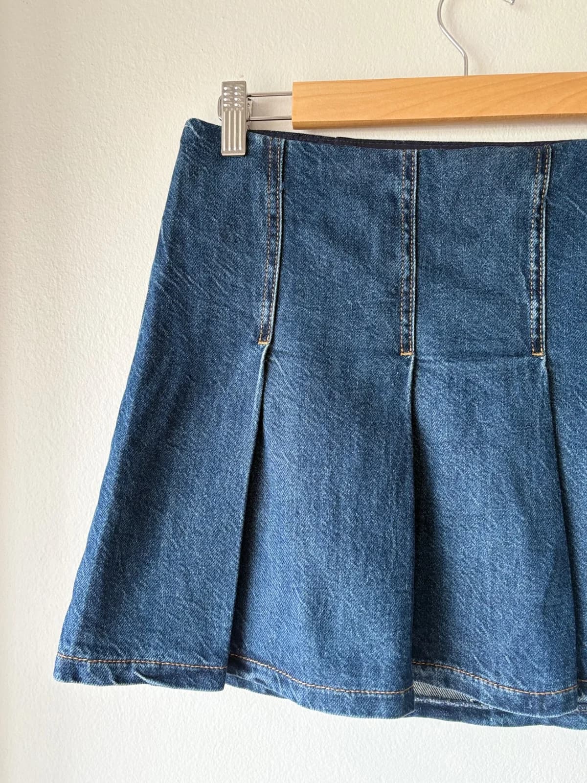 Usado por Carla Herrera, Falda H&M , talla 38