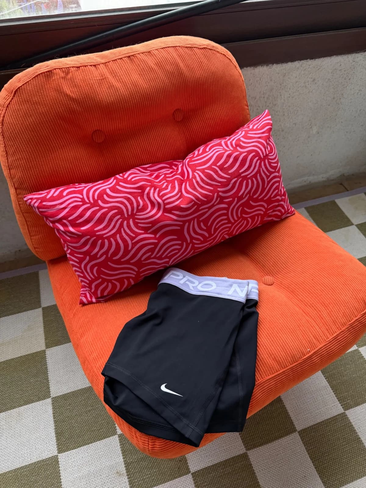 Usado por Danielle Debernardi, Calzar Nike pro , talla L
