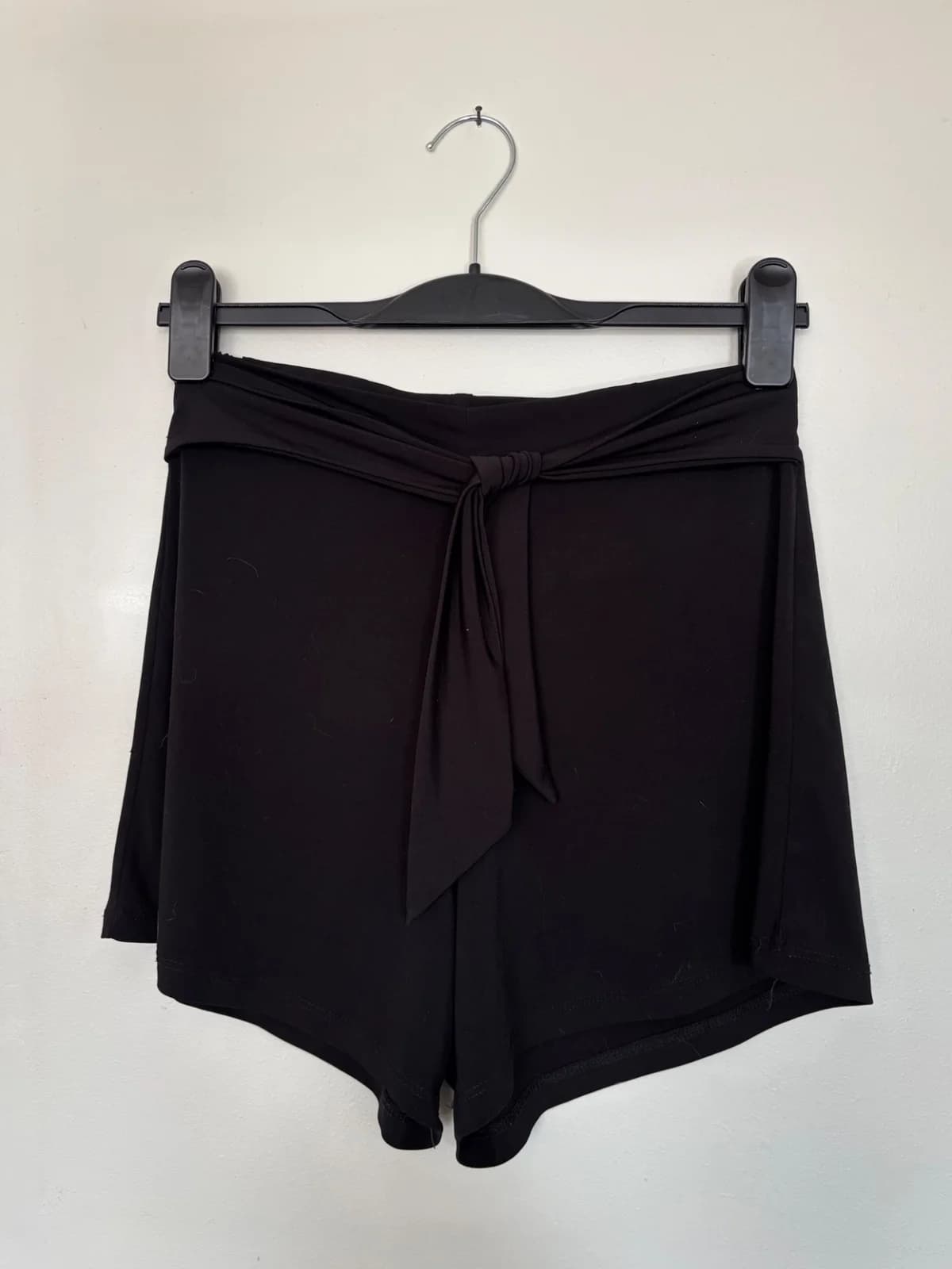 Usado por Andrea Singh, Shorts sueltos, talla S/M