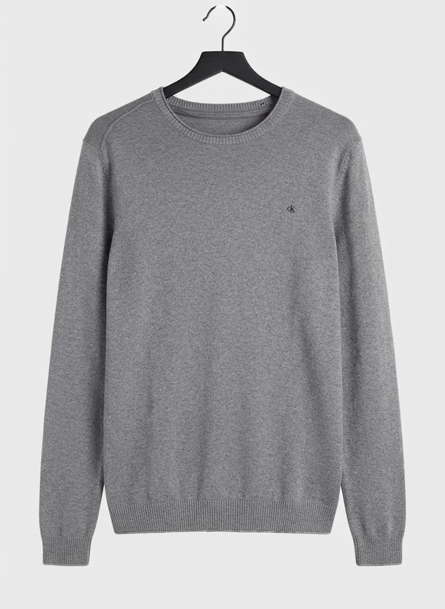 Usado por Chumii, Sweater original Calvin Klein, talla M