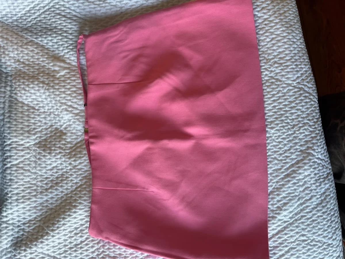 Usado por Nicolle Del valle, Falda Zara , talla S