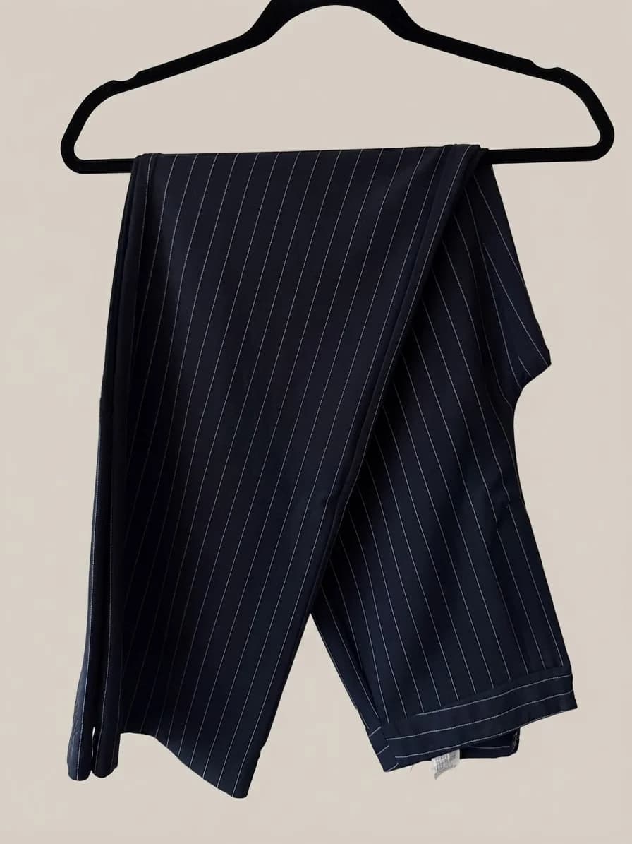 Usado por fernanda robertson, Pantalón de tela , talla 34