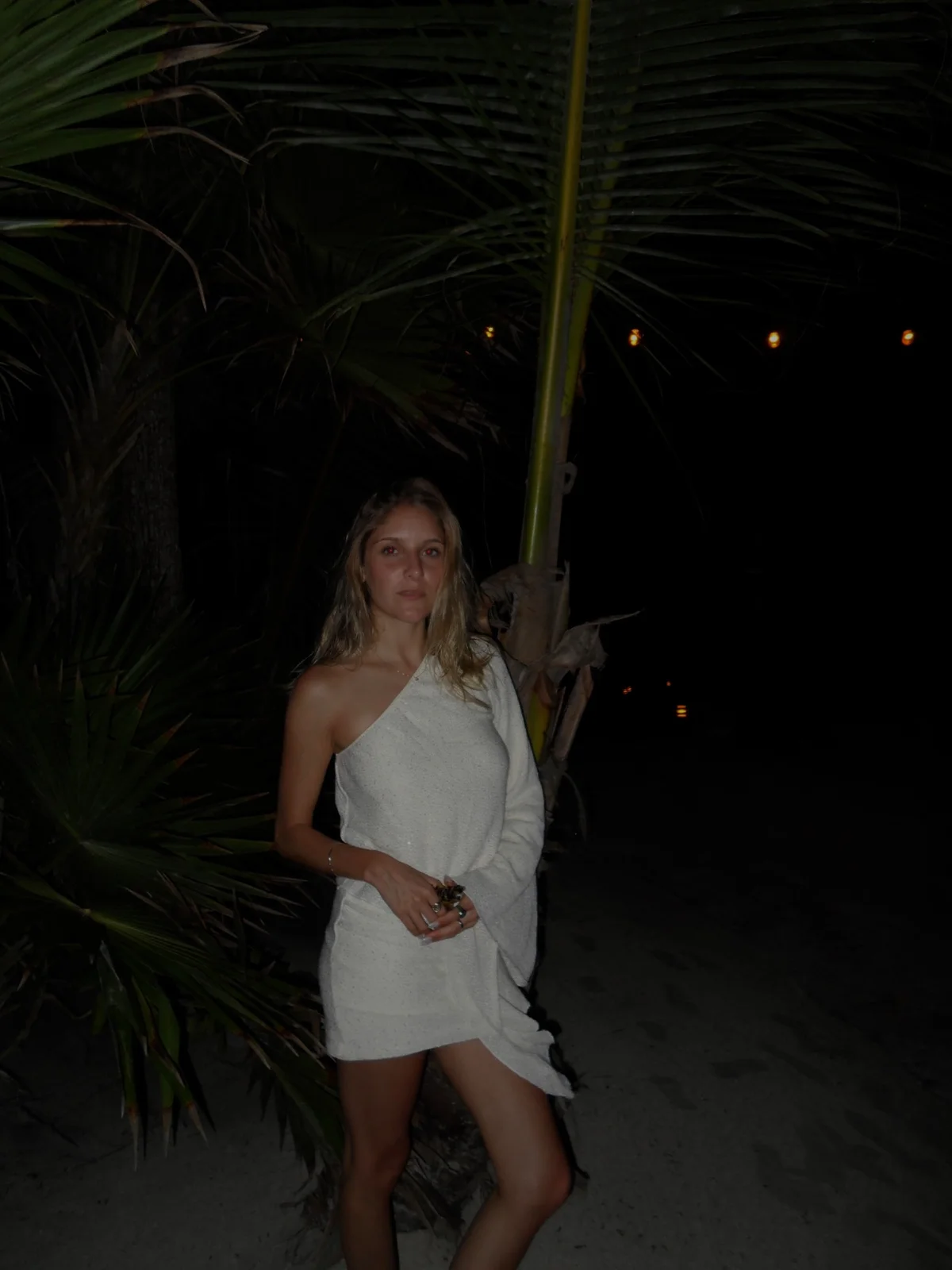 Usado por Rosario Carrasco, Vestido asimétrico blanco lentejuelas , talla XS - S