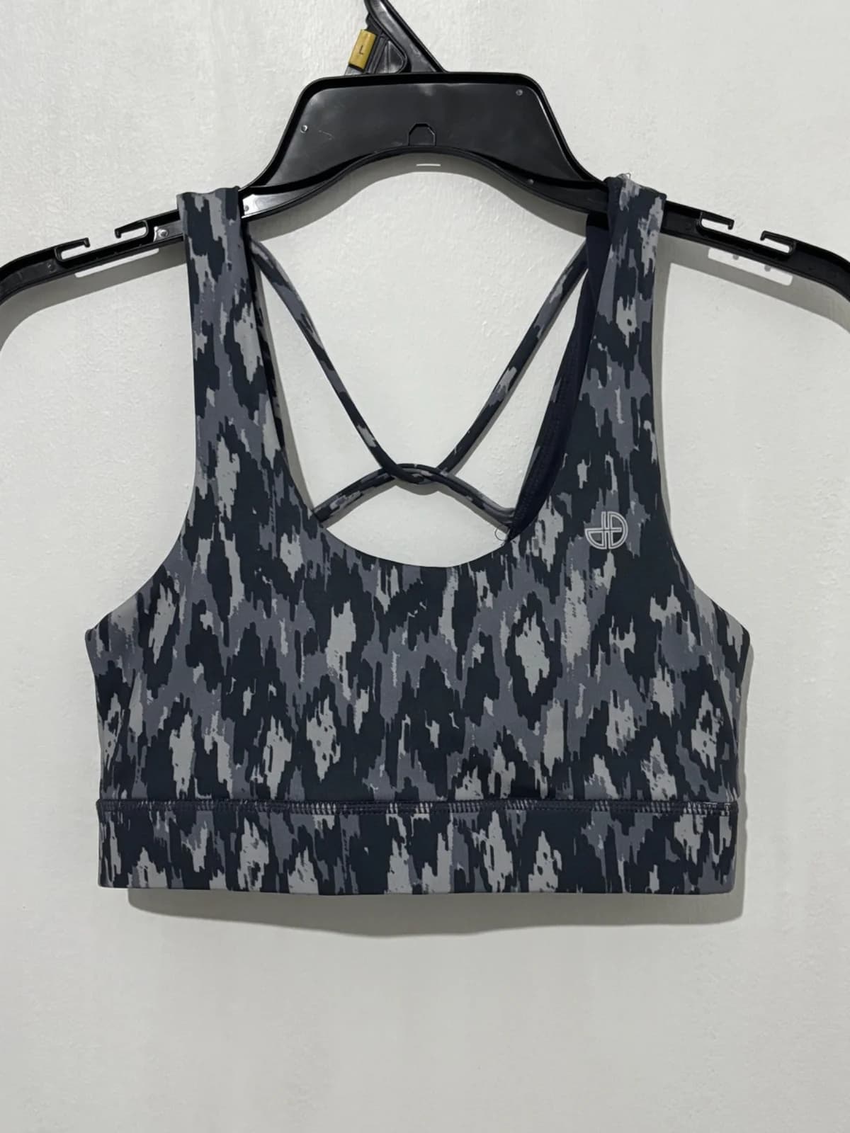 Usado por Fernanda Muñoz , Top deportivo , talla S