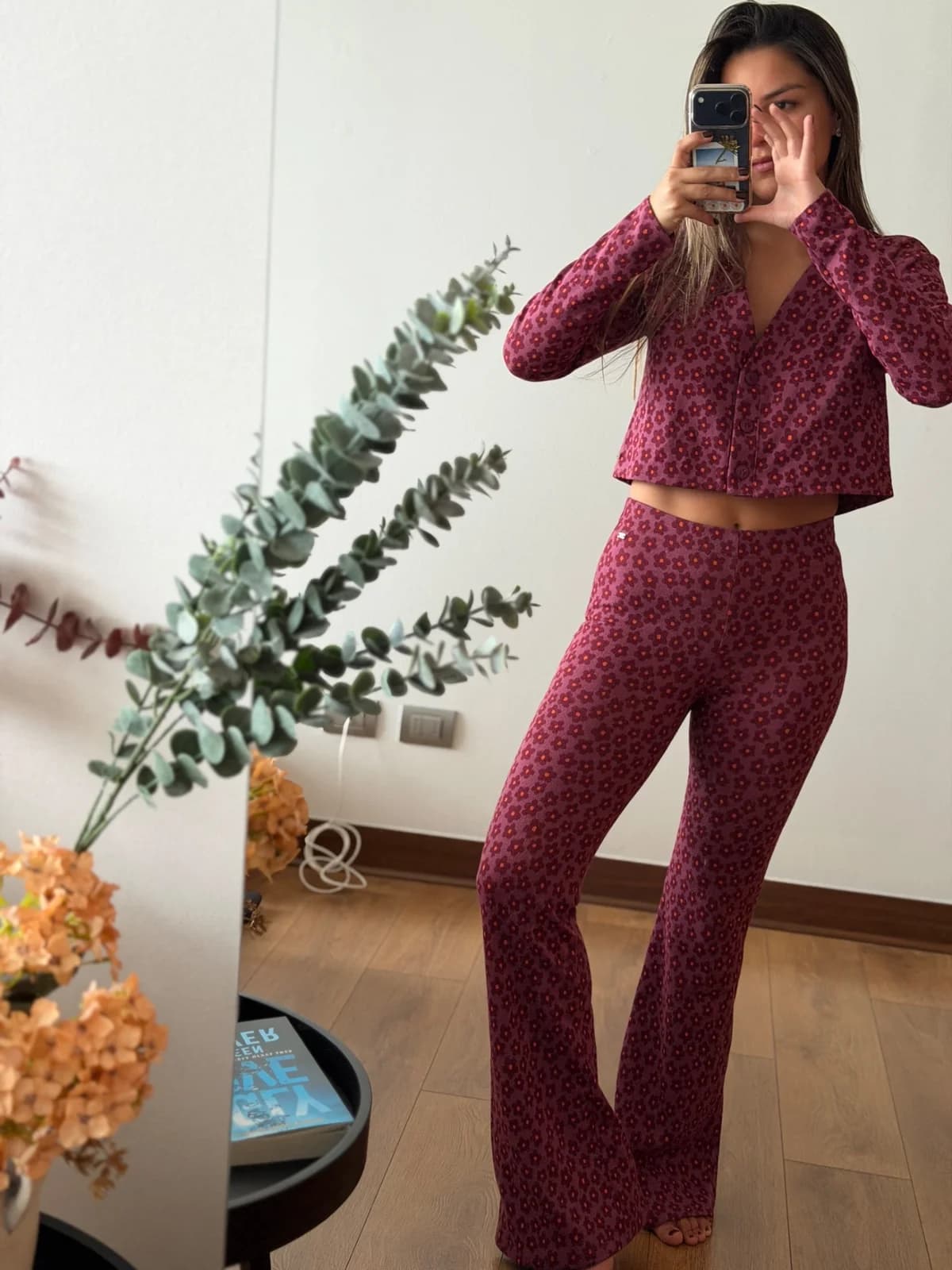 Usado por Sofia Millas , Conjunto flores , talla S/36