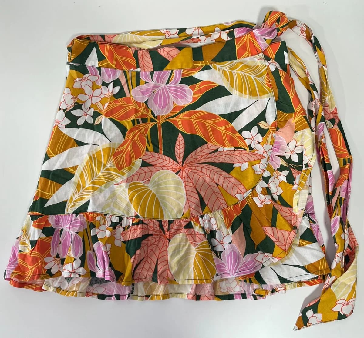 Usado por Sofia Martinez, Falda Floreada Ajustable, talla M