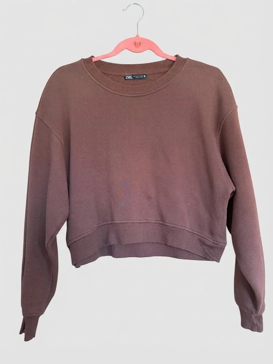 Usado por Isidora Sandoval, Hoodie Cafe chocolate , talla S