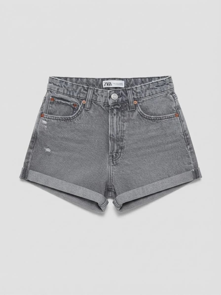 Usado por Mila Solari, shorts zara grises como nuevos , talla 34